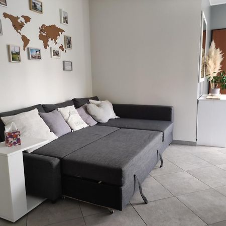 Ampio Bilocale Con Giardino Privato A Due Passi Dalla Stazione Apartment Carnate ภายนอก รูปภาพ